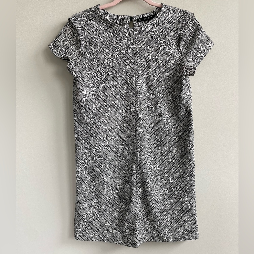 Zara Basic Patterned Mini Shift Dress Leaf Black White Shoulder Detail